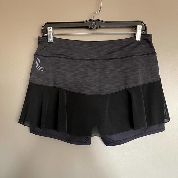 Lole Ace Skort Black‎ Grey Size Medium Tennis Running Golf Gym Skirt Shorts - Picture 7 of 12